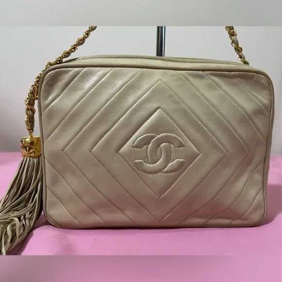 Chanel Lambskin Diamond CC Tassel Camera Bag - Picture 3 of 16